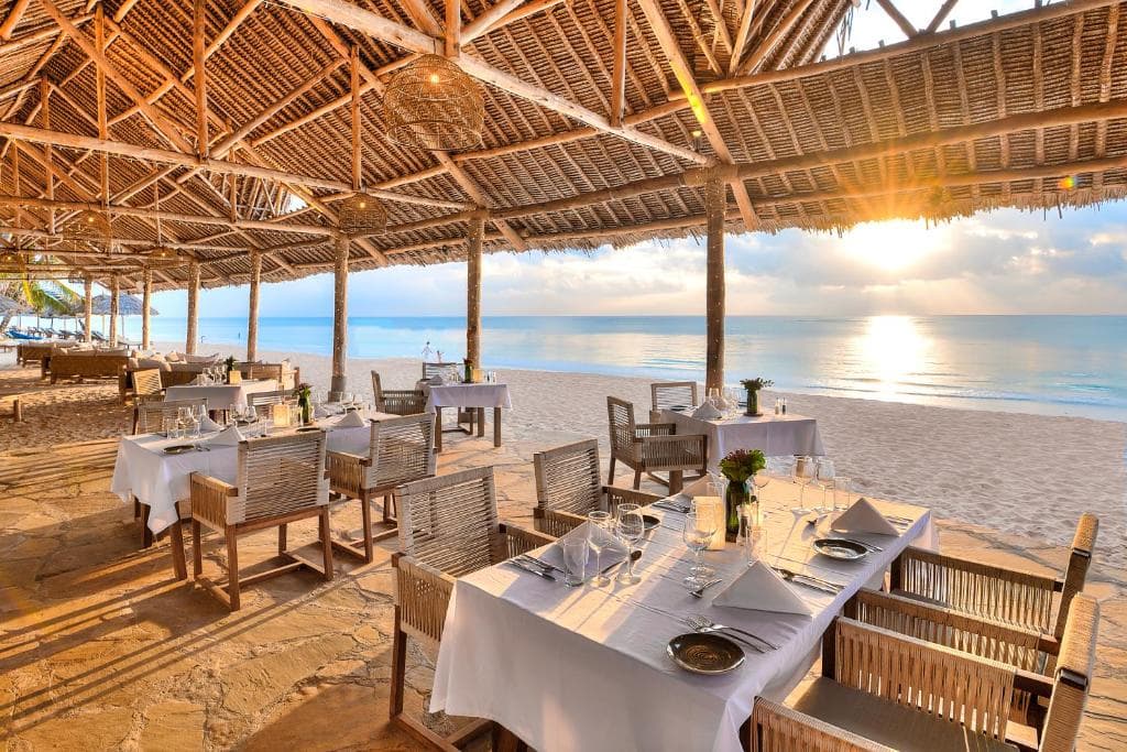 diamond leisure beach resort — safari photo 2