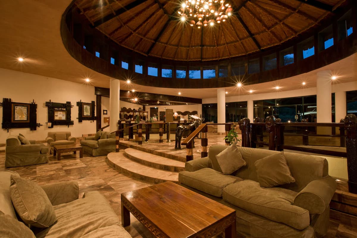 Tarangire Sopa Lodge — safari photo 2