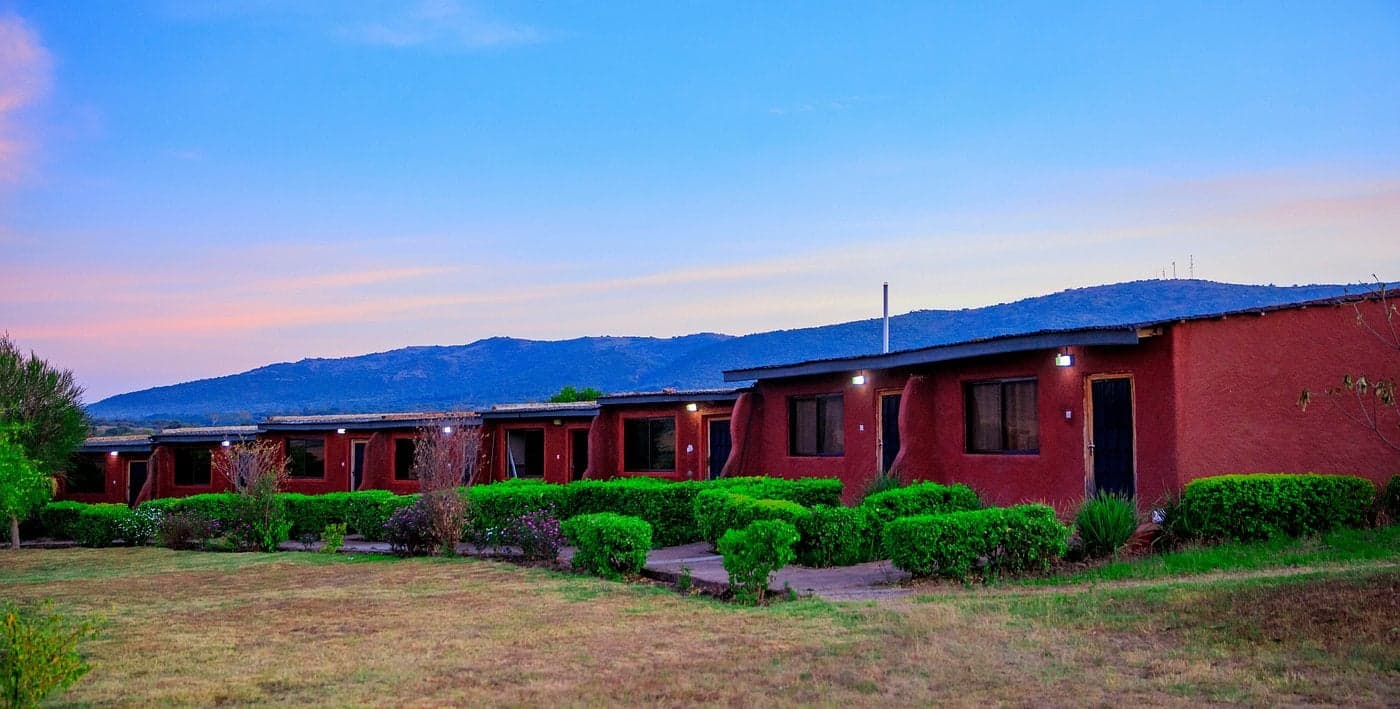 Endeem Mara Resort