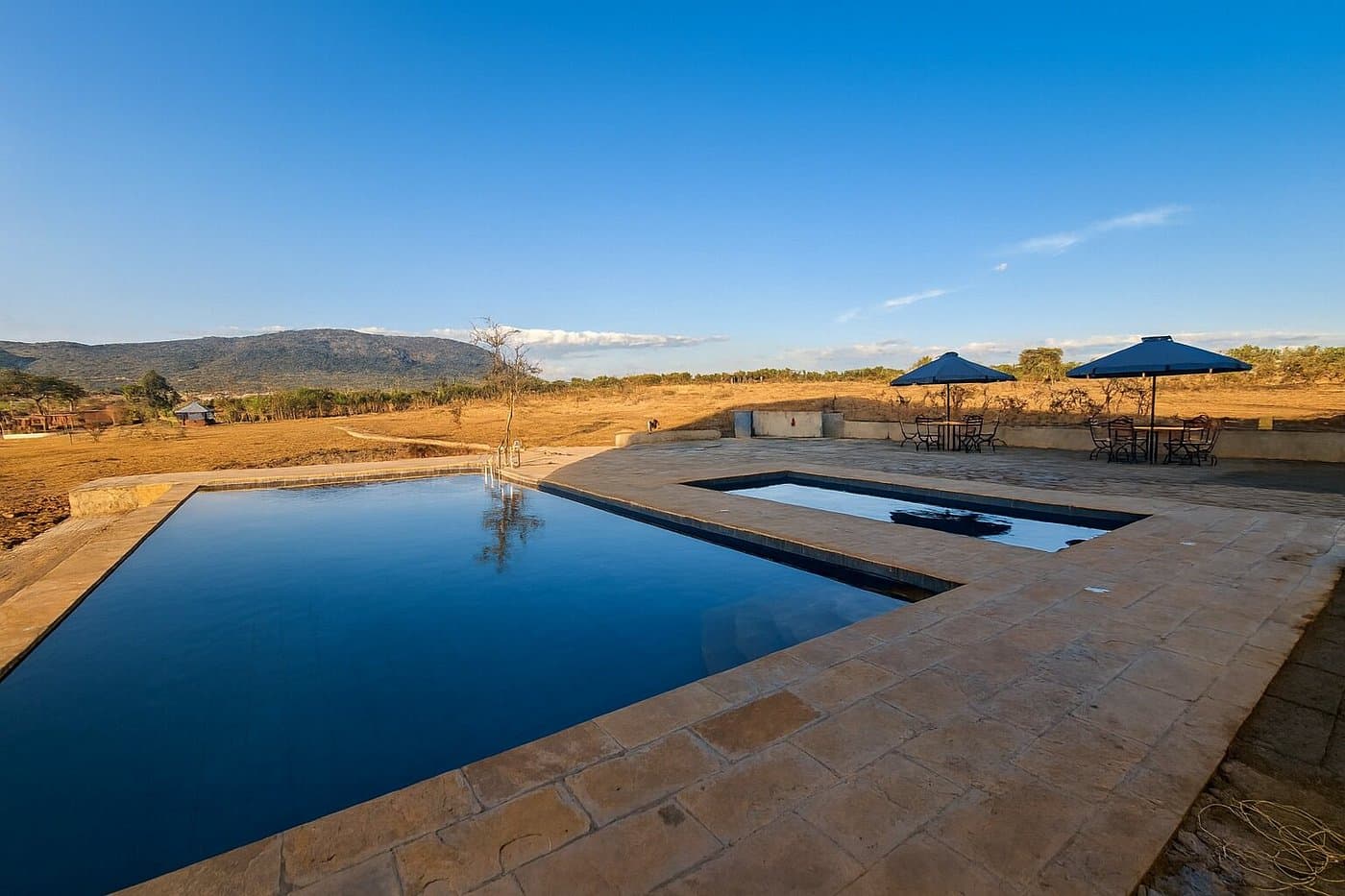 Endeem Mara Resort — safari photo 3