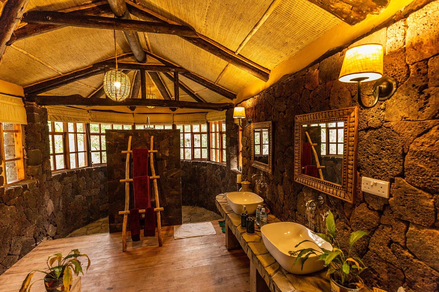 Mount Gahinga Hotel — safari photo 4